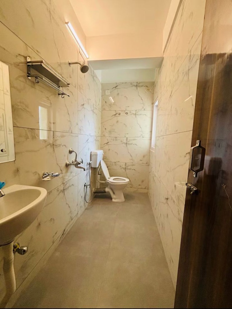 Fully Furnished 3bhk in Hengrabari, Guwahati, Assam, India for Rent